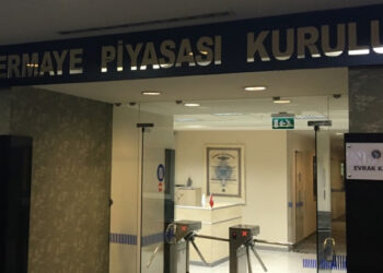 SPK’dan halka açık bir şirket ve iki kişiye idari para cezası